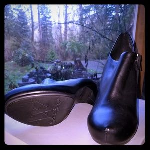 Worthington Women's Healed Booties